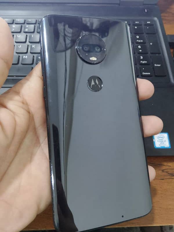 moto g7 power 4/64GB 6