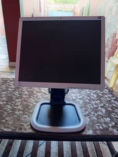 HP l1950 LCD 17 inch Display