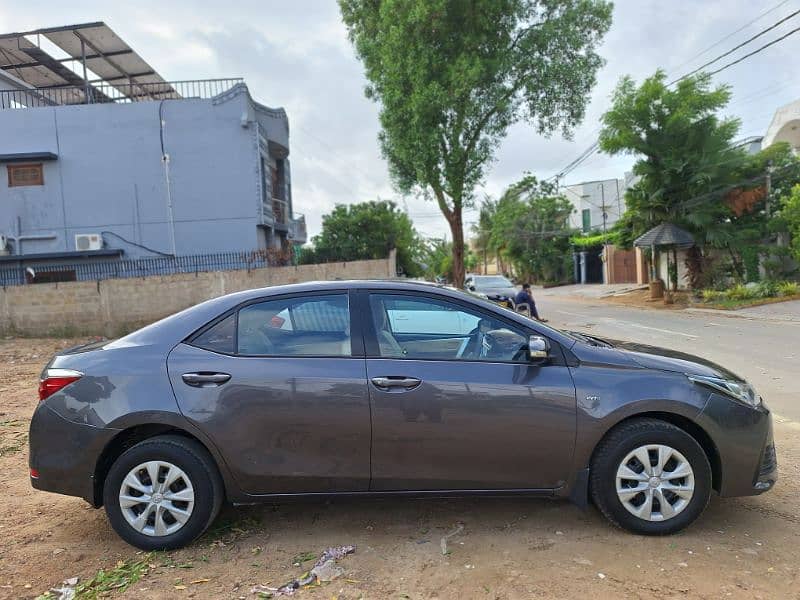 Full Original Toyota Corolla GLI Automatic 2018 Perfect Family Car 3