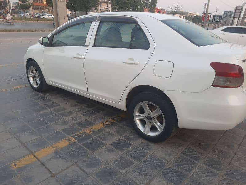 Toyota Belta 2009 5