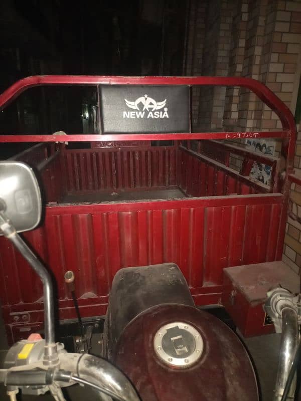 New Asia loader rickshaw good condition 2