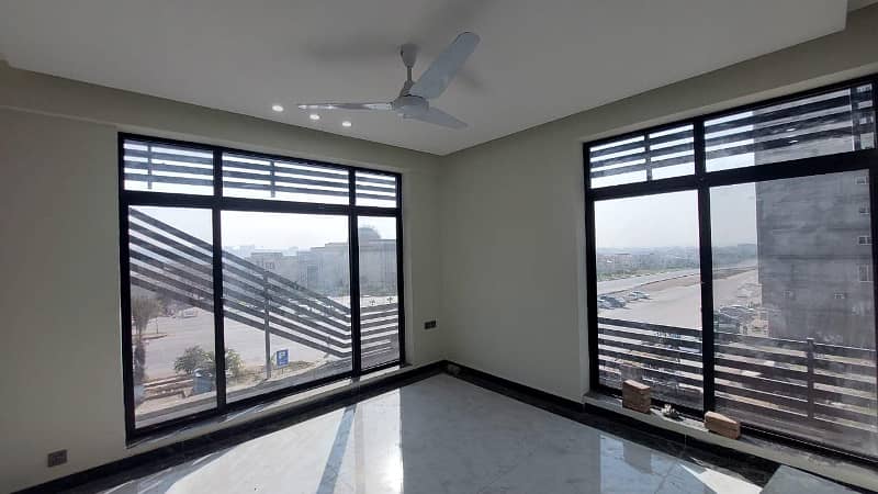 3-Bed Duplex Corner Villa Apartment for sale 8