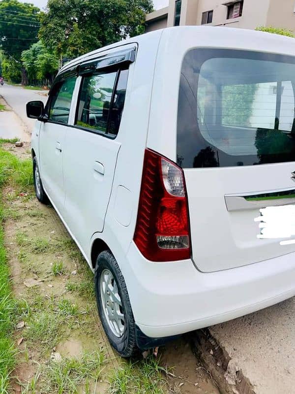 Suzuki Wagon R 2018 1