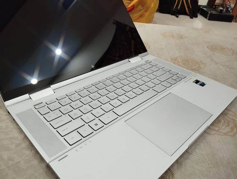 HP Envy x360 15.6in i5 12th Gen 10/10 5