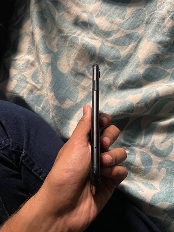 Iphone xr 256gb black factory unlock 4