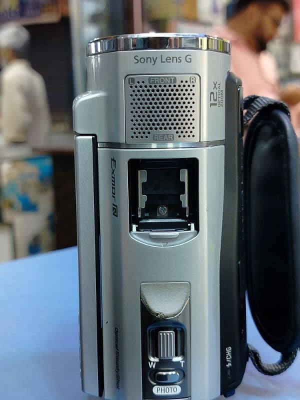 Sony G series Handycam | Camcorder | Sony HDR-CX500 3