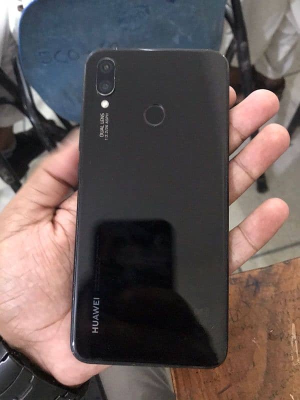 Huawei nova 3i 1