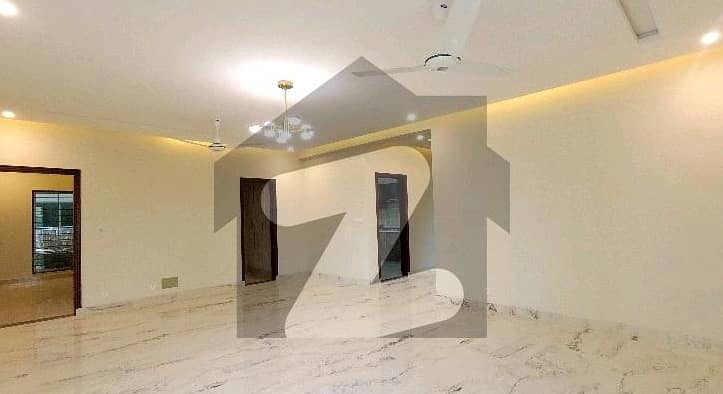 Flat Of 10 Marla For sale In Askari 11 - Sector D 3