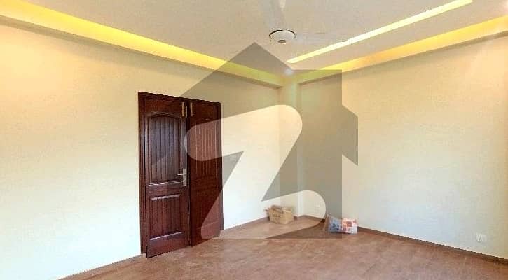 Highly-Desirable 10 Marla Flat Available In Askari 11 Sector D 3