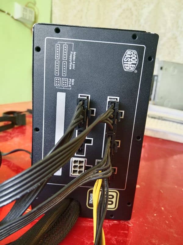 cooler master 700 volt power supply 2