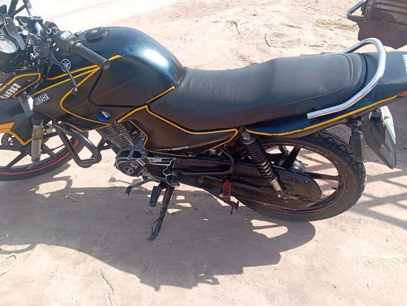 YBR 125 2016 model For sale 7