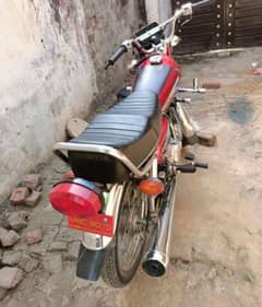 Honda CG 125 Bike Urgent For Sale Call::+03444672402