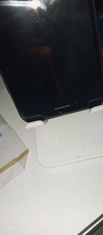 iPhone 7 32 GB 4 months all sim working non pta set ha 4