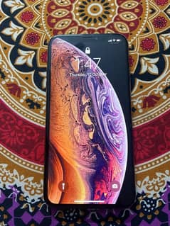 iphone XS 64GB golden