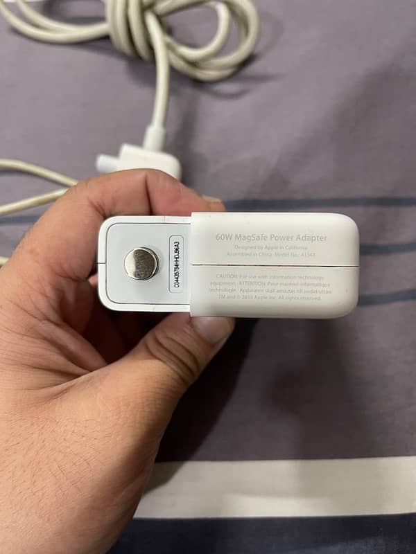 Apple MagSafe 1 - 60W Original MacBook Charger 3