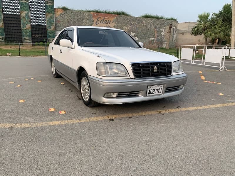 Toyota Crown 2001 3