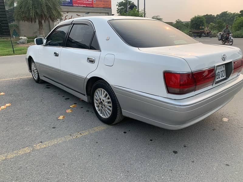 Toyota Crown 2001 6