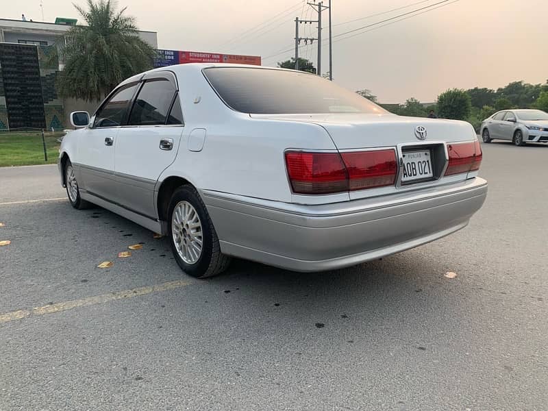 Toyota Crown 2001 9