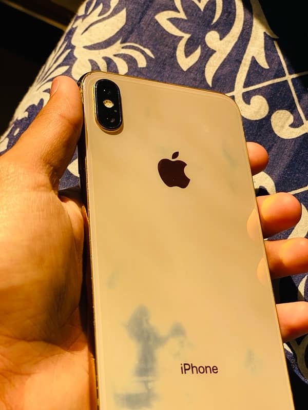 iphone xs max 1