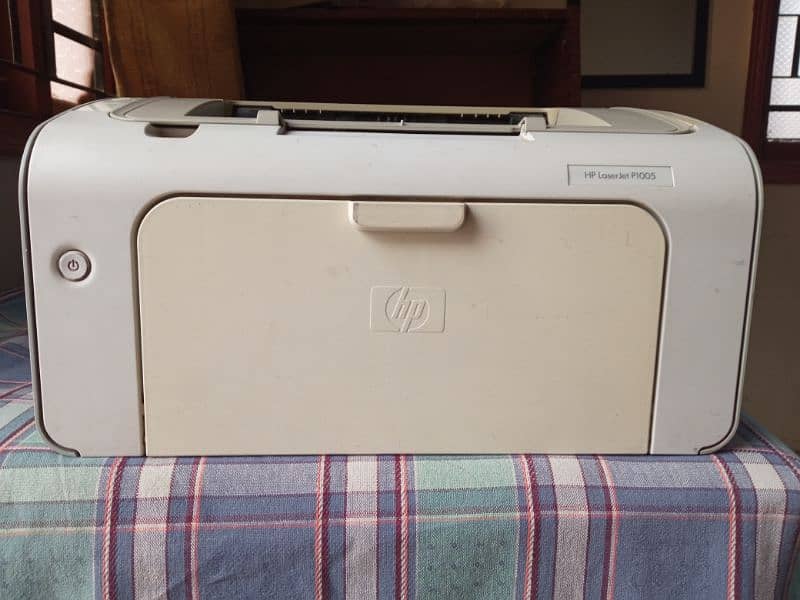 HP laserjet P1005 4