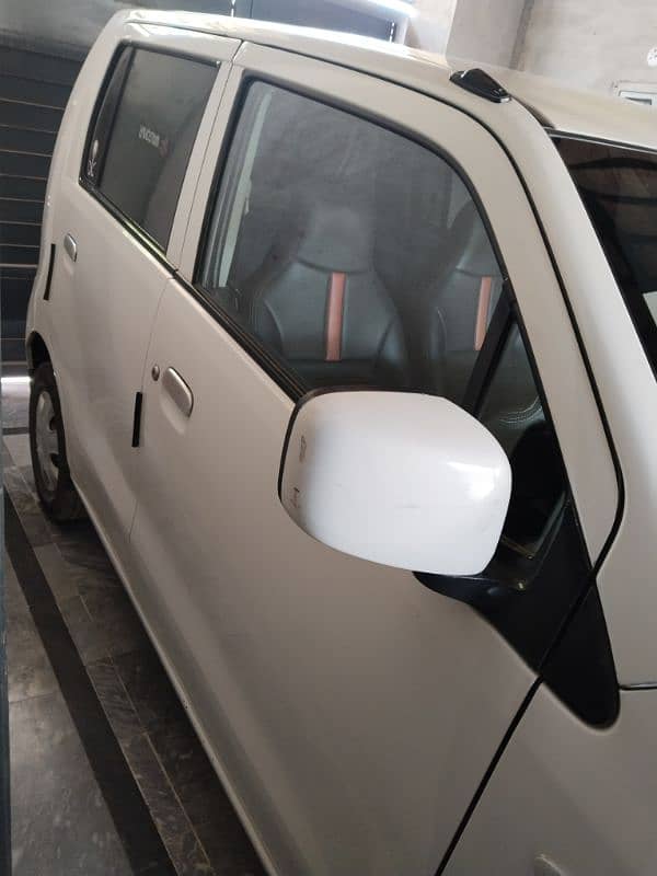 Suzuki Wagon R 2017 12