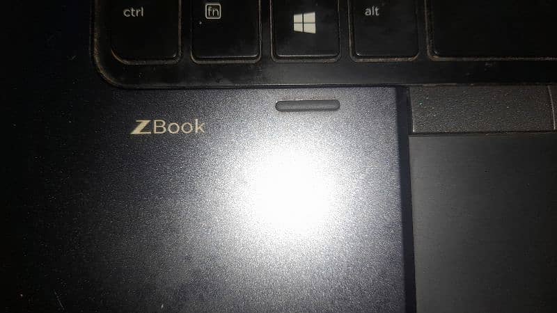 Z Book  i 7   4 Gen ram 8 G b  2 heard 250+1000=1250 nice 03214976394 9