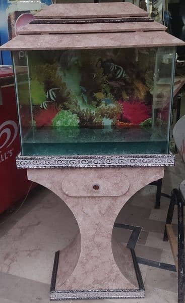 Aquarium for sale Read description must 3