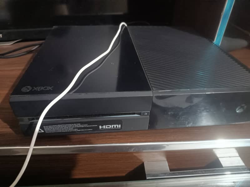 Xbox one console for sale with GTA v original 2