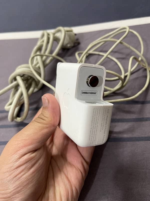 Apple MagSafe 2 - 45W Original (A1436) MacBook Charger 5