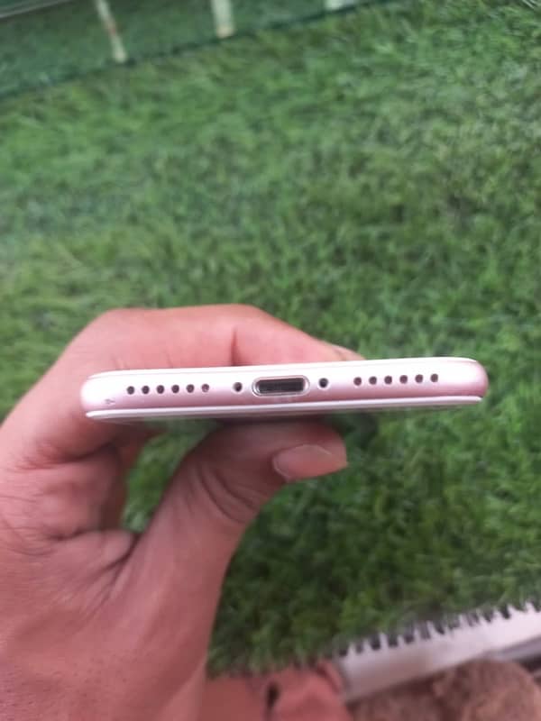 iphone 7 pta approved 32 gb all ok condition   10/9  03096319160 3