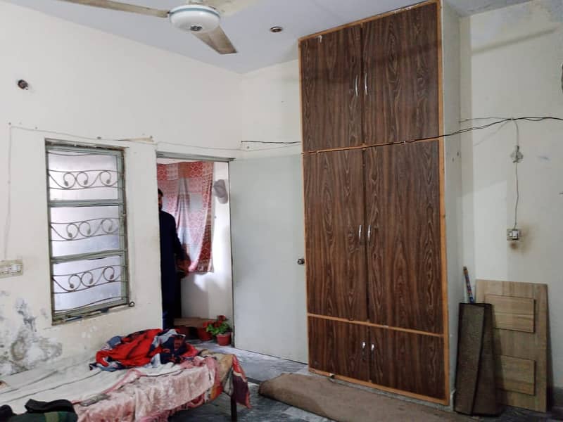 3 Marla upper portion for Rent(Shaheen Colony) 1