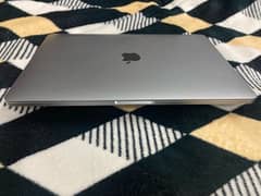 Macbook pro M2 8/256 13 inch 0