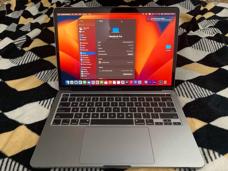 Macbook pro M2 8/256 13 inch 1