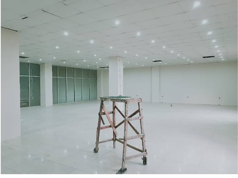 Area 3000 Sq Ft Corporate Office In Main Boulevard Road Gulberg 3 Lahore 5