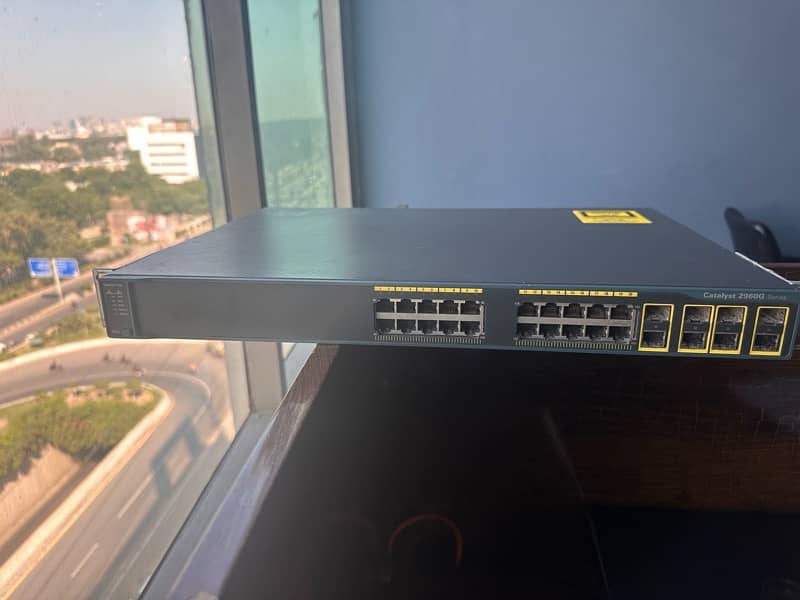 Cisco WS-C2960G-24TC-L 1