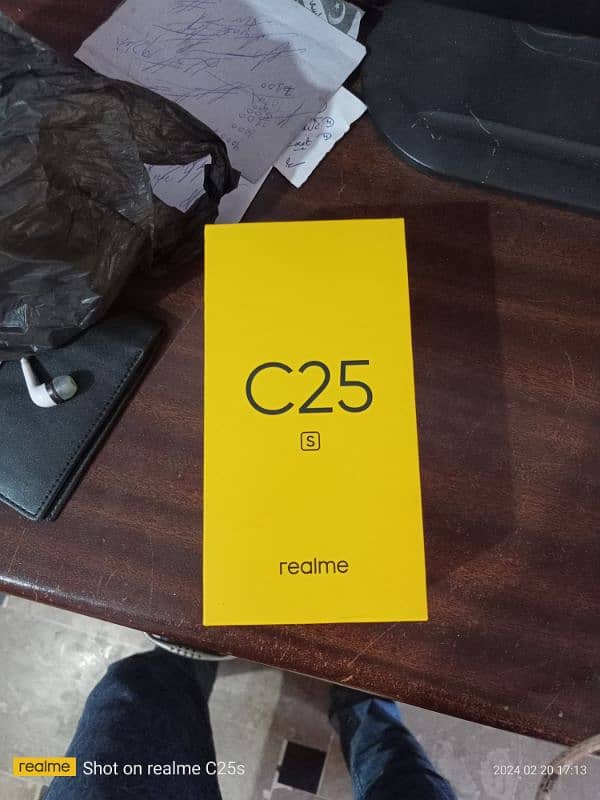 REALME c25s 0