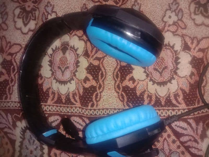 headphone 1