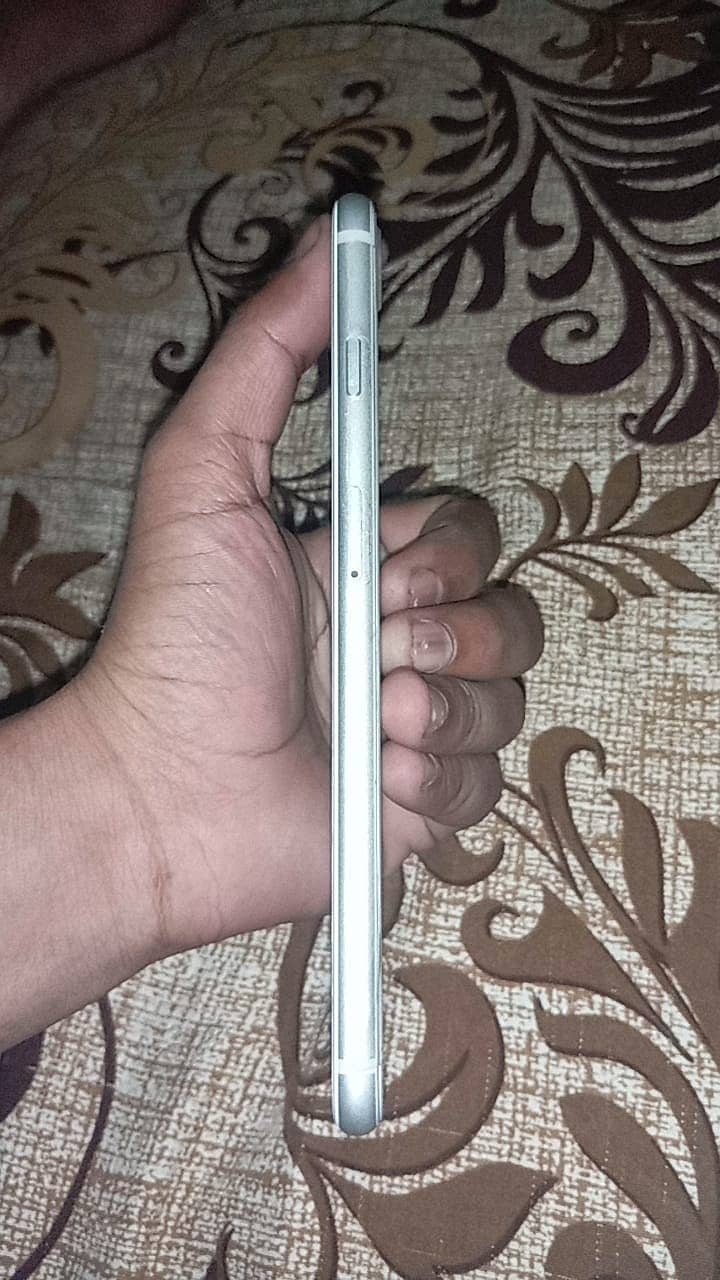 Iphone 8plus 03185152917 contact me 3