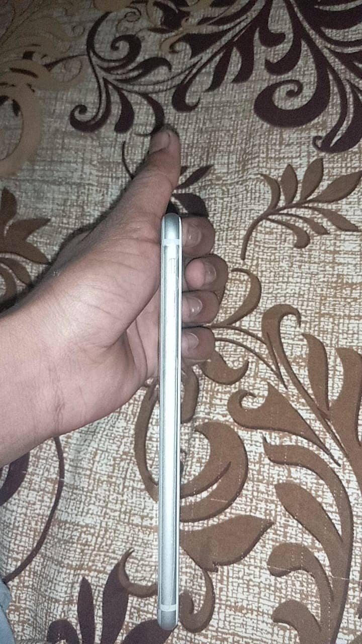 Iphone 8plus 03185152917 contact me 4