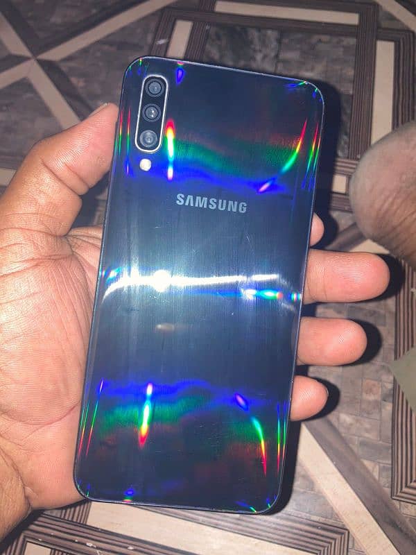 Samsung galaxy a50 4 128 for exchange 1