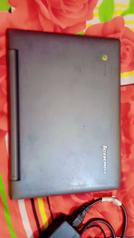 Lenovo brand new laptop croombook ha windows bi install ho jati ha 6