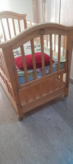 baby cot