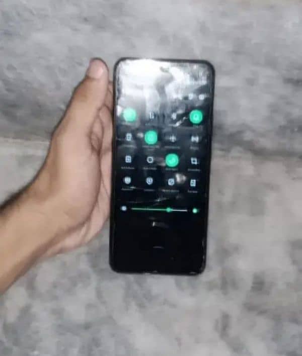 infinixhot10 play 4 64 Bess glass damig 6