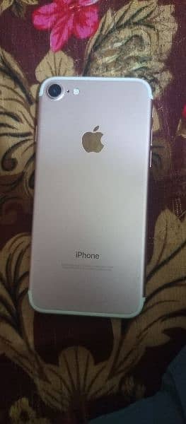 I phone 7  32gb 0