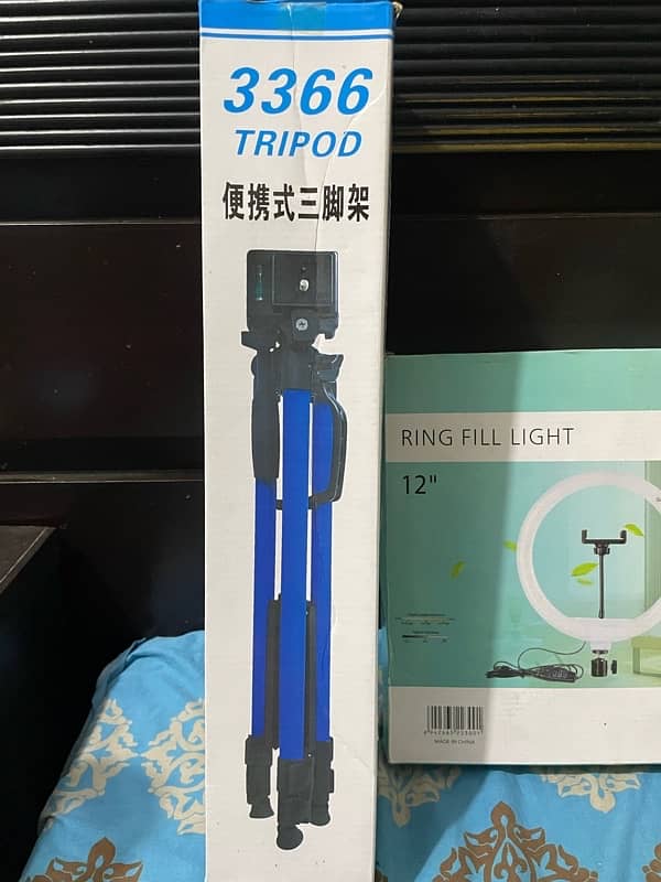 Tripod and rign light 2