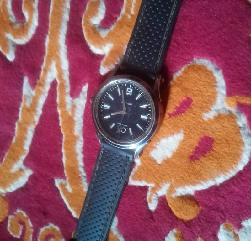 Women watch 1