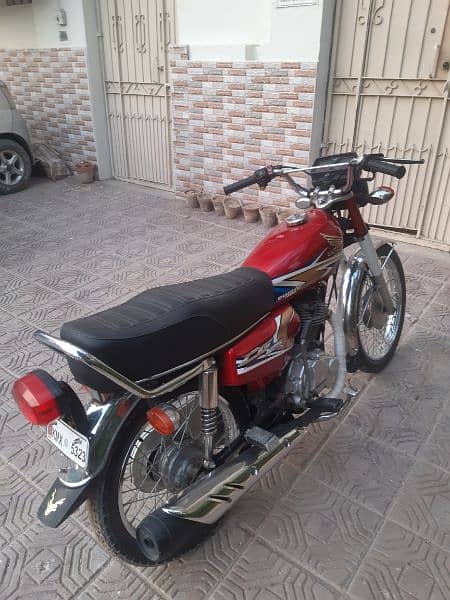 Honda 125 Brand new condition Karachi number 3