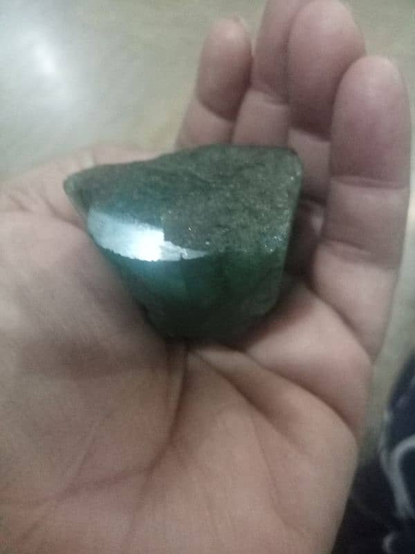 rough emerald from Zambia 4