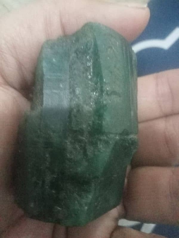 rough emerald from Zambia 5