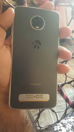 Motorola Z4 0